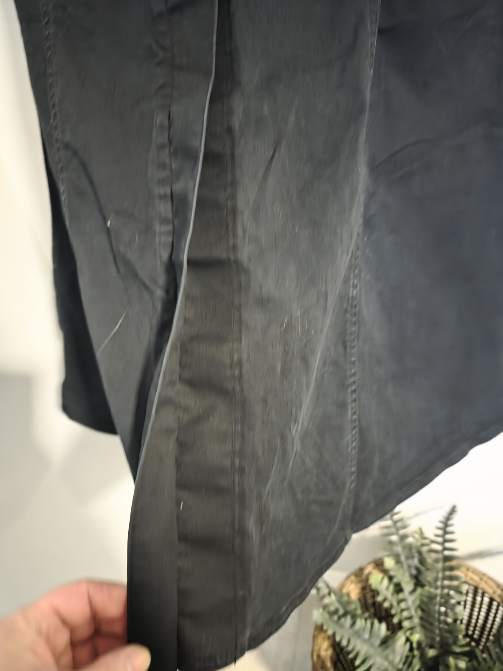 Uniqlo Black A-Line Skirt Women’s Size 6 Button Front Midi Cotton Stretch - Picture 3 of 8